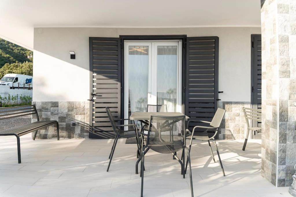 Appartamento Emma Con Piscina - Vista Mare"Tenuta Croce" Salerno Exteriör bild