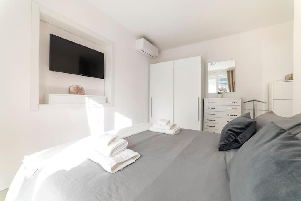 Appartamento Emma Con Piscina - Vista Mare"Tenuta Croce" Salerno Exteriör bild