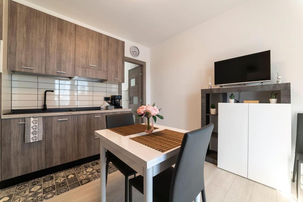 Appartamento Emma Con Piscina - Vista Mare"Tenuta Croce" Salerno Exteriör bild