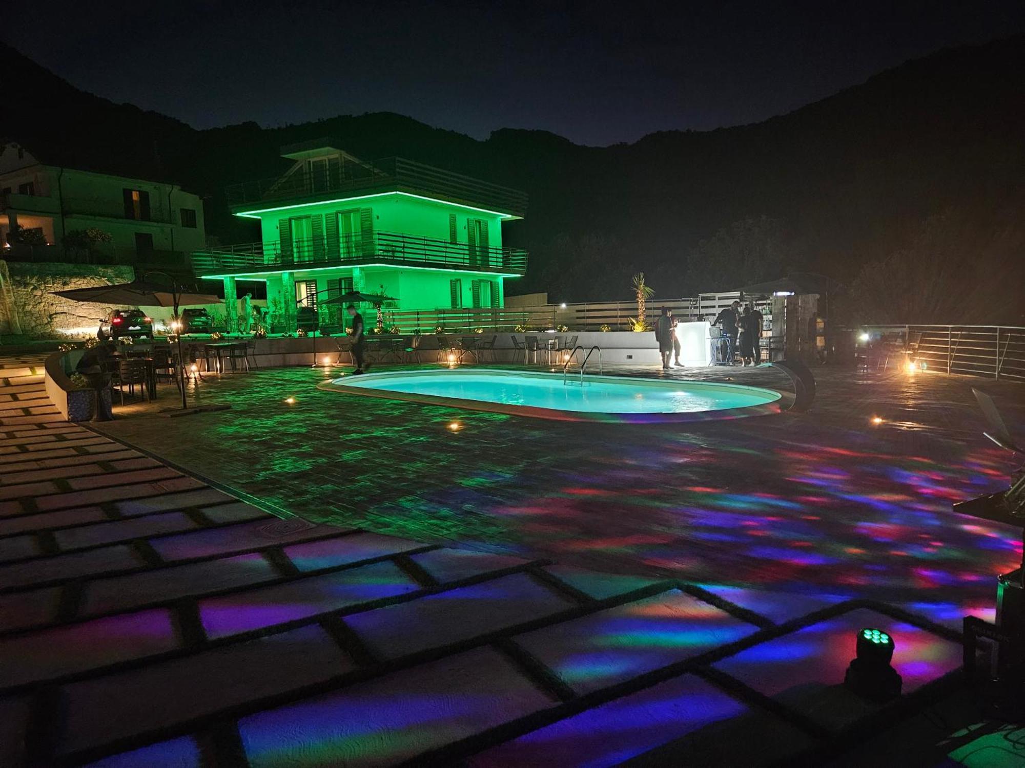 Appartamento Emma Con Piscina - Vista Mare"Tenuta Croce" Salerno Exteriör bild